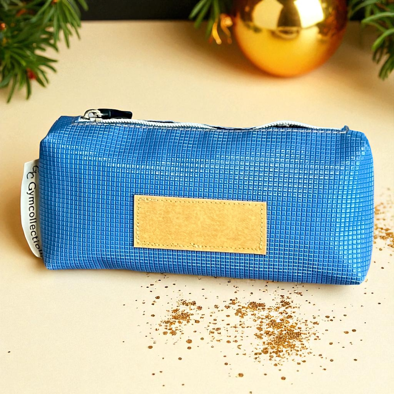 Etui aus blauer Turnmatte personalisiert