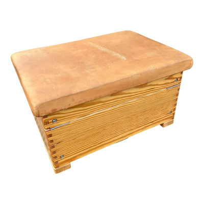 Truhe aus Turnkasten/ Sprungkasten Upcycling