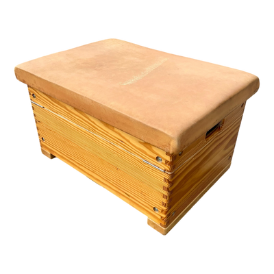 Truhe aus Turnkasten/ Sprungkasten Upcycling